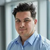 Photo of Justin Lowenthal